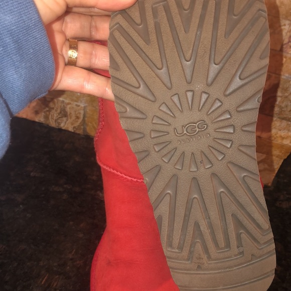 UGG Women's Classic Short II Mid-Calf Sheepskin Boots - Picture 7 of 7